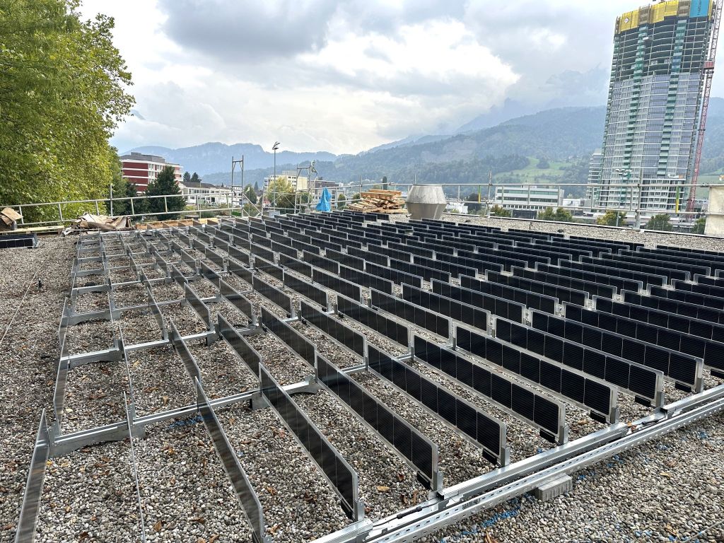 Scoring med solenergi: Luzern stadion går&nbsp;vertikalt